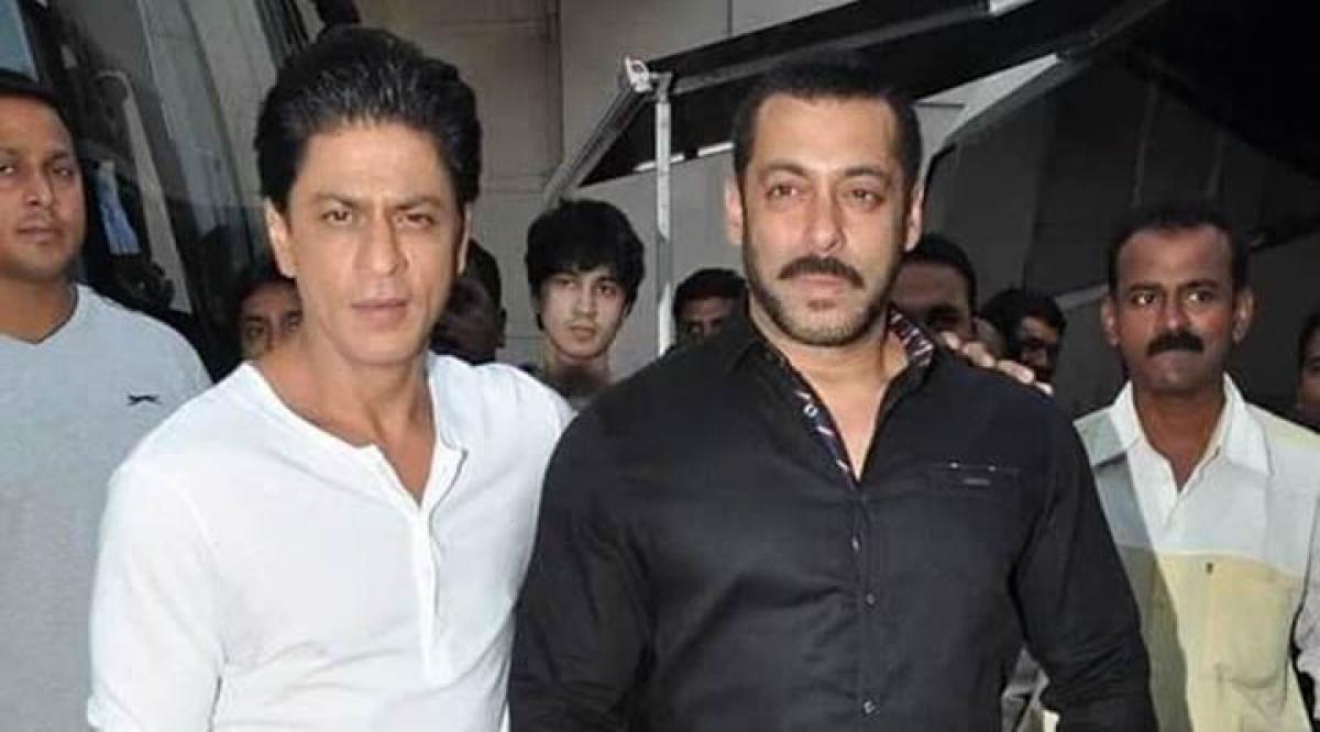 Watch Dilwale SRK meets Prem Salman in Bigg Boss 9 promo